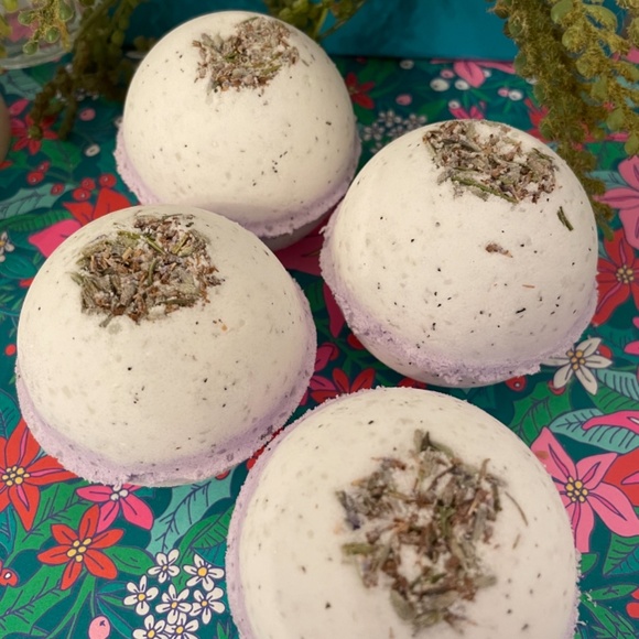 Cold Process Soaps and Bath Bombs - Picture 5 of 16